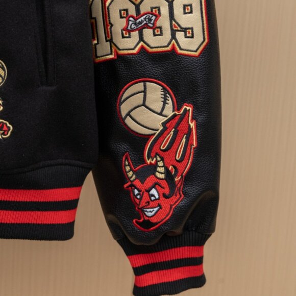 OFF-WHITE Red Baseball Jersey - Picture 8 of 10